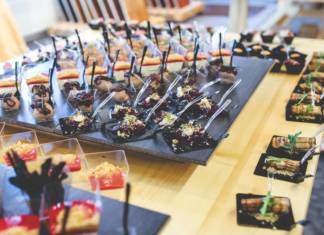 Wyposażenie cateringu – czego potrzebujesz? TOP 5