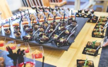Wyposażenie cateringu – czego potrzebujesz? TOP 5